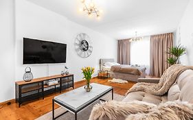 Amazing Apartments - Krakowskie Przedmiescie 36